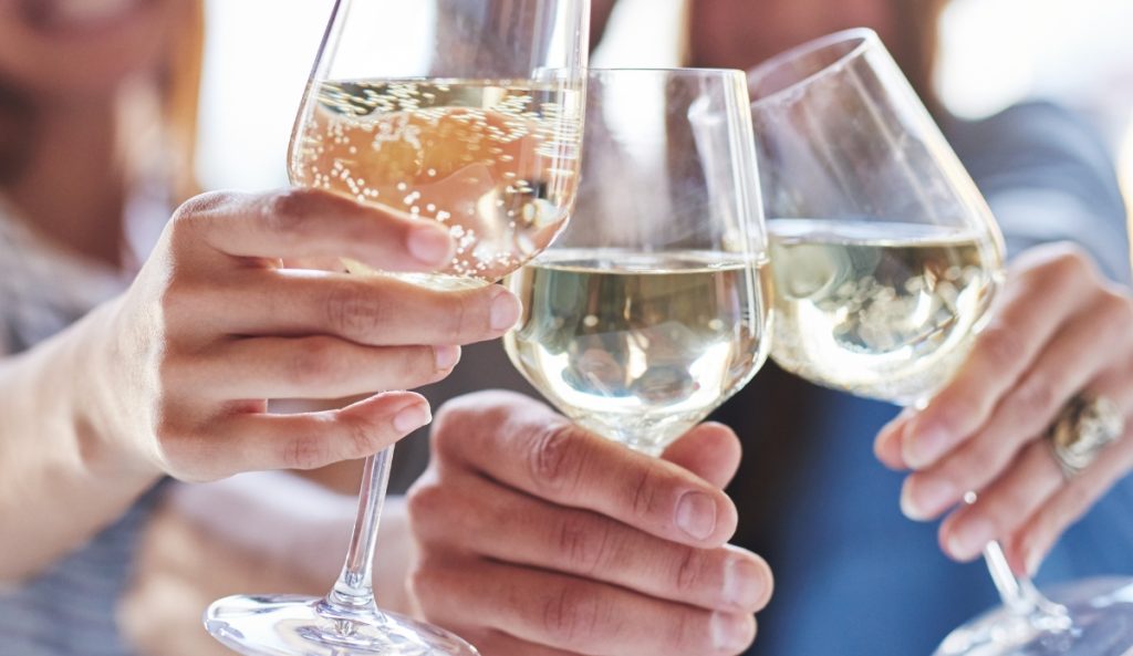 Så påverkar alkohol din mage och tarm